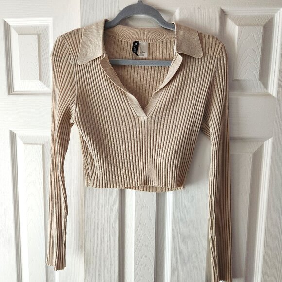 Long Sleeve Crop Top - Picture 1 of 4